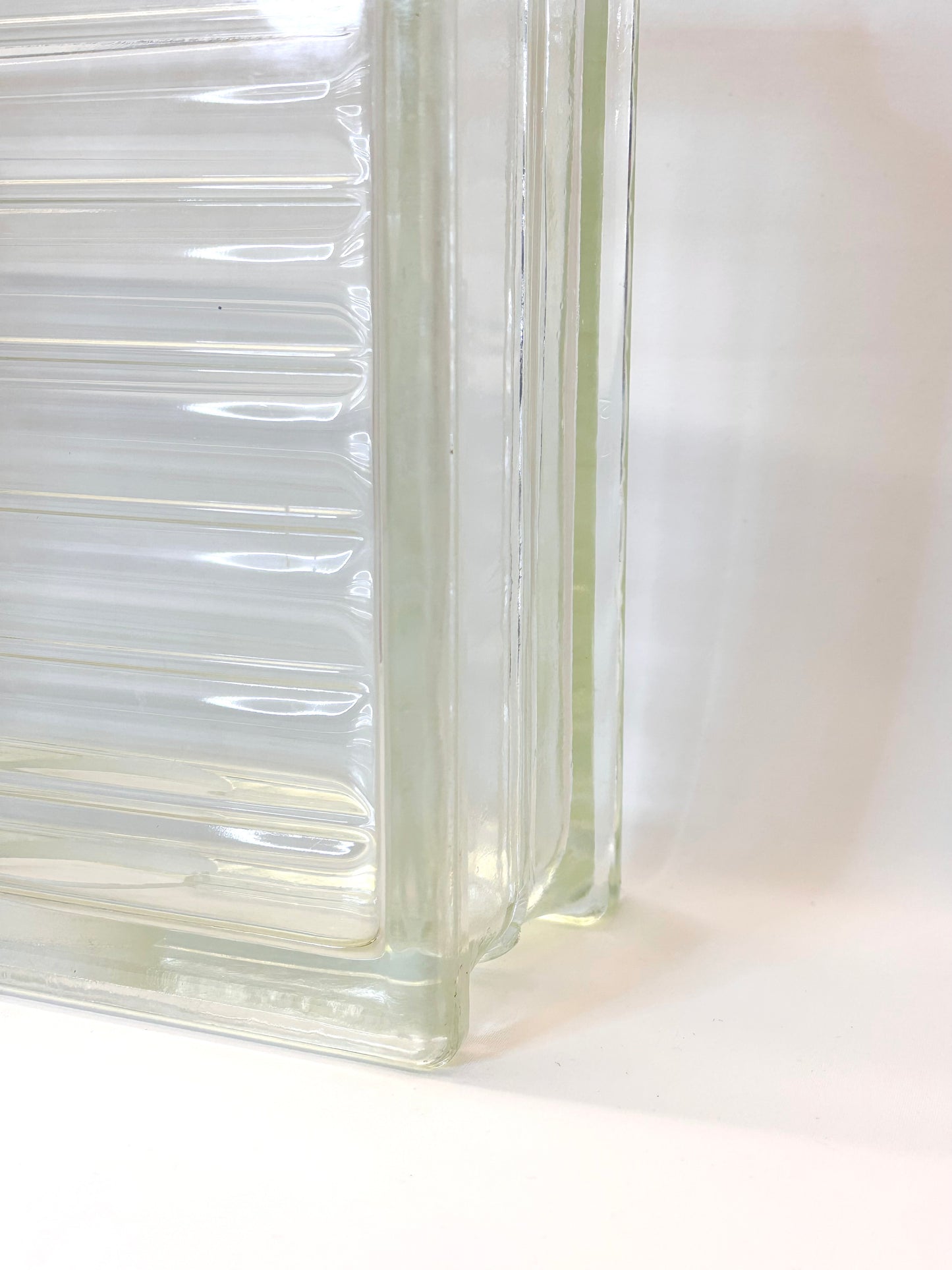 Tischlampe aus Vintage Glasbaustein hhhh - M