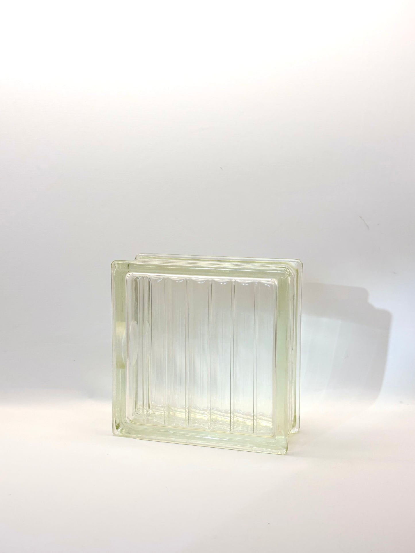 Tischlampe aus Vintage Glasbaustein DL - M