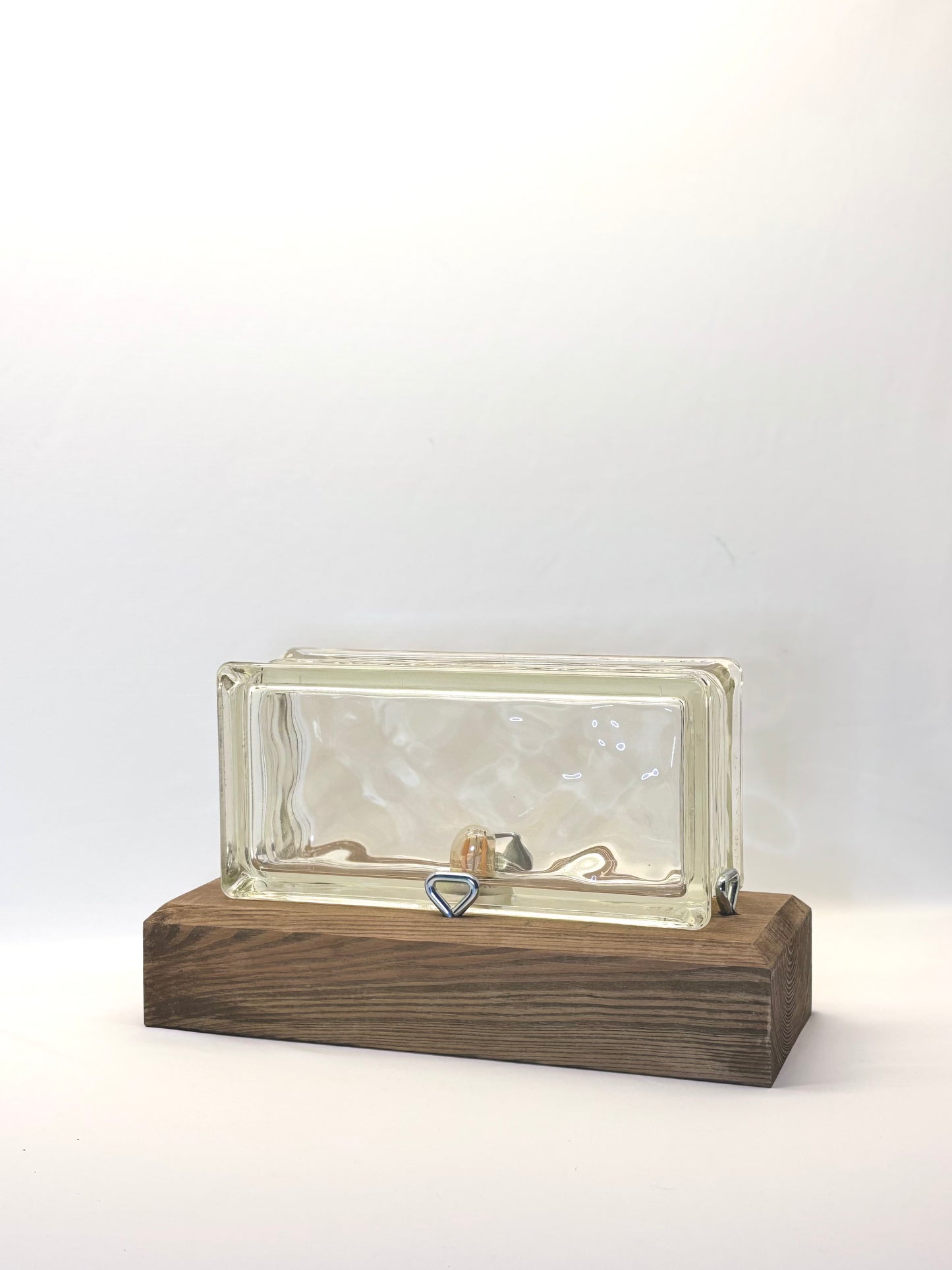 Tischlampe aus Vintage Glasbaustein: ööö - L