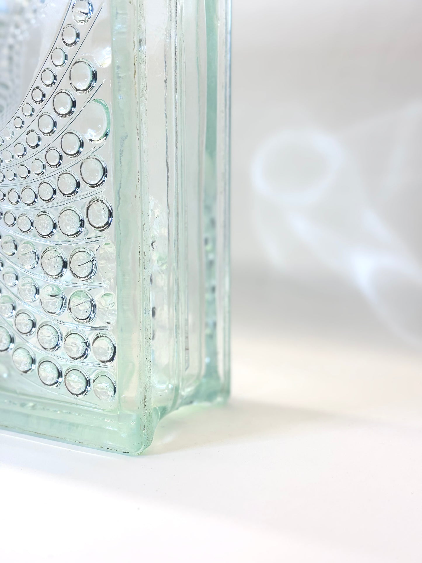 Tischlampe aus Vintage Glasbaustein: xxx - L